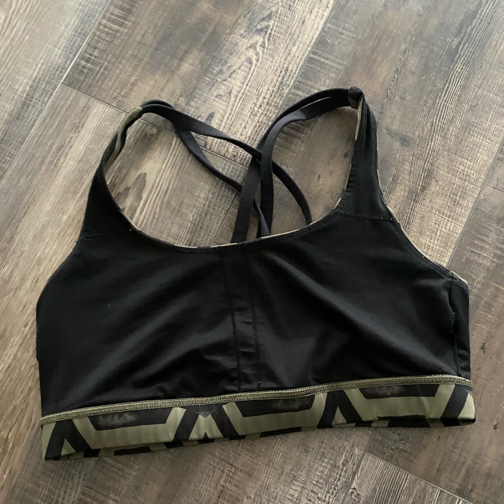 Lululemon - Picture 4 of 7